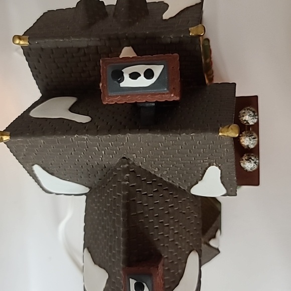 Dept 56 J.D. Nichols Toy Shop - Picture 4 of 9